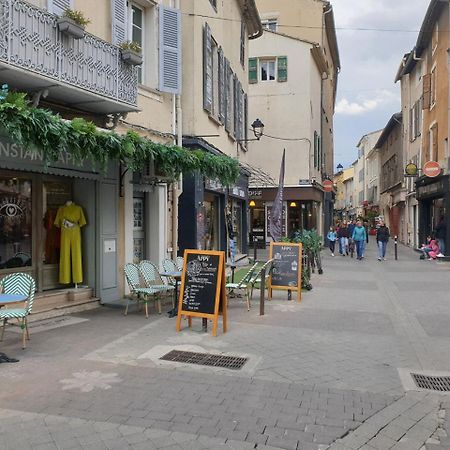 Appartement Au Coeur De La Sorgue LʼIsle-sur-la-Sorgue Eksteriør billede